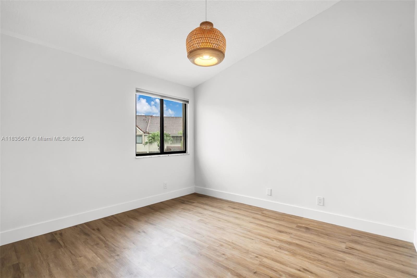 LA MIRAGE OF HARBOR VILG - Residential