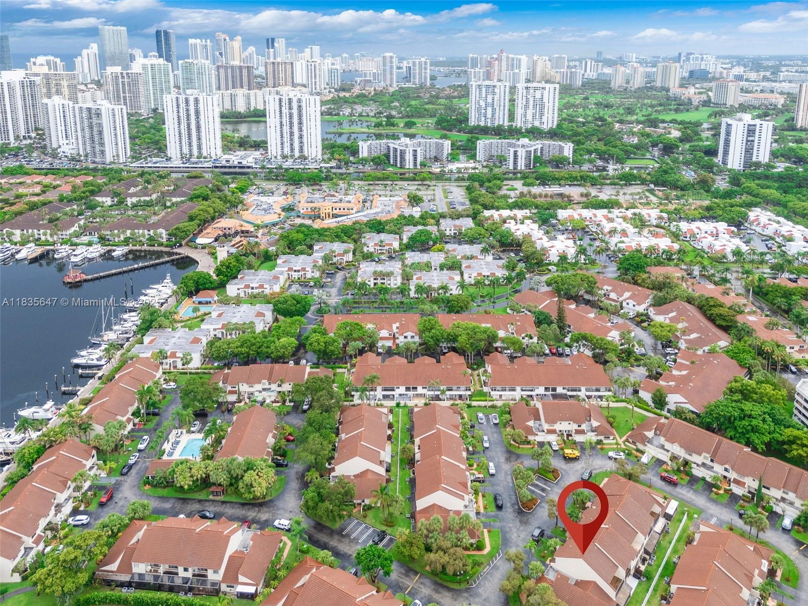 LA MIRAGE OF HARBOR VILG - Residential