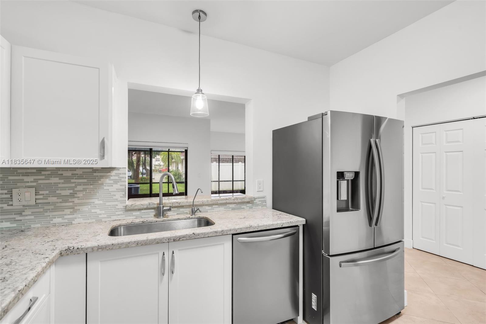 LA MIRAGE OF HARBOR VILG - Residential