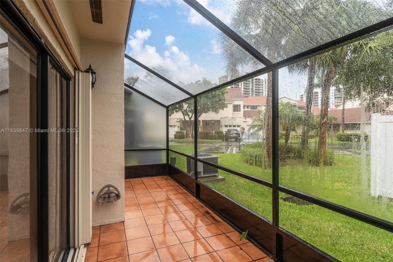 LA MIRAGE OF HARBOR VILG - Residential