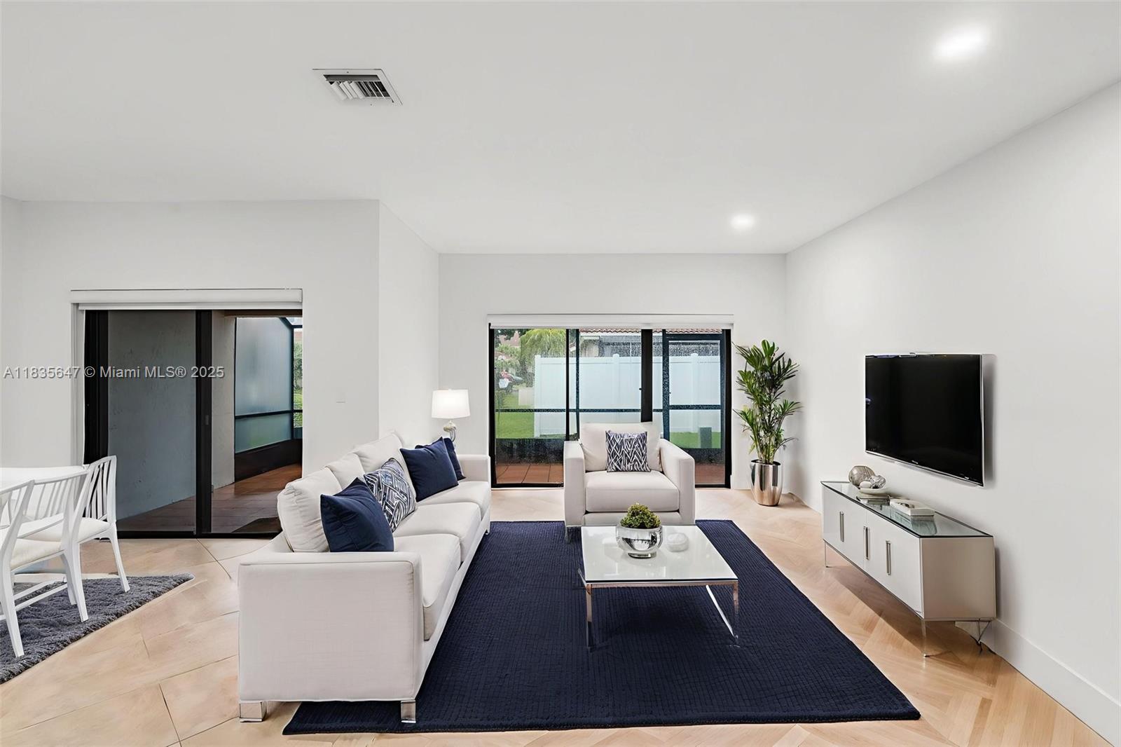 21160 Mainsail Cir H12