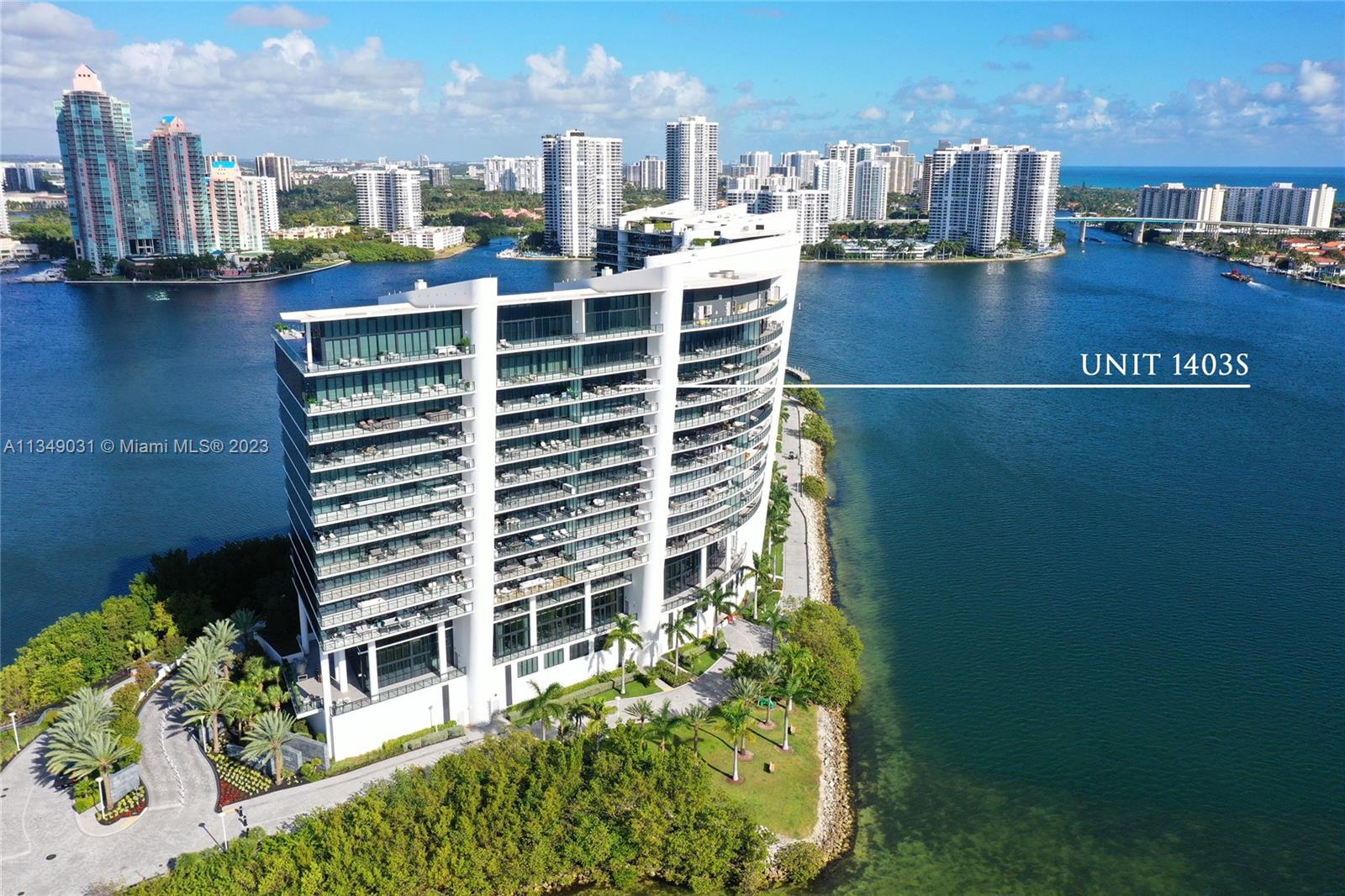 PRIVE CONDO - Residential