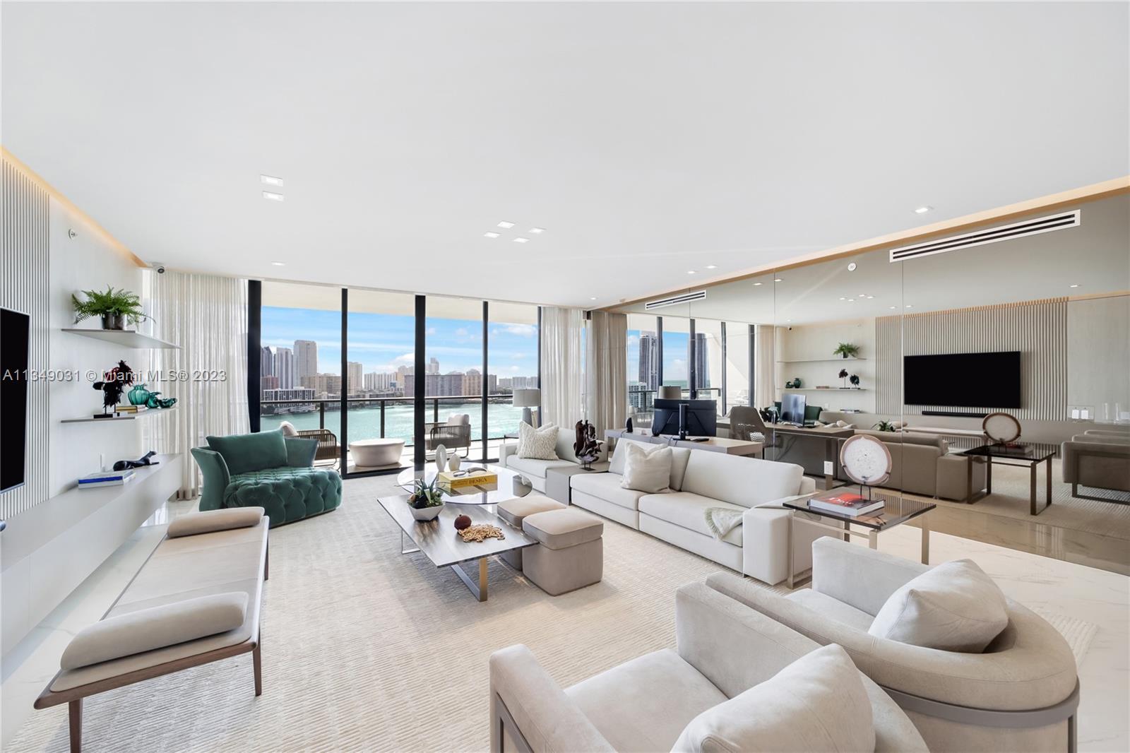 PRIVE CONDO - Residential