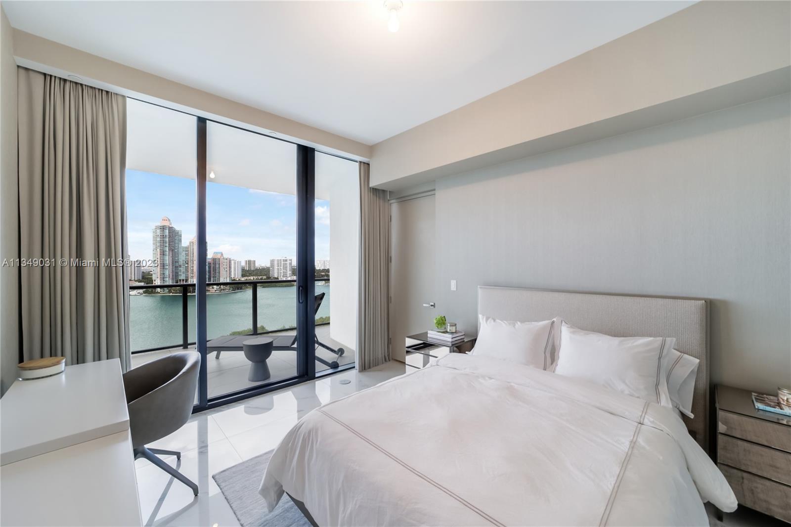 PRIVE CONDO - Residential