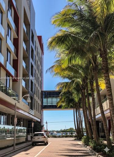 COSTA HOLLYWOOD CONDO - Residential