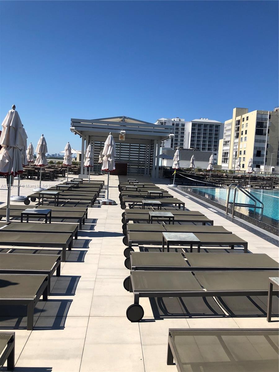COSTA HOLLYWOOD CONDO - Residential