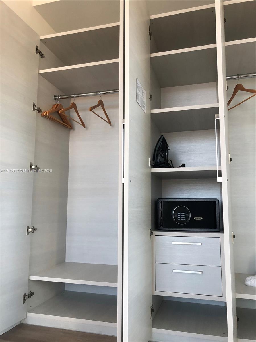 COSTA HOLLYWOOD CONDO - Residential