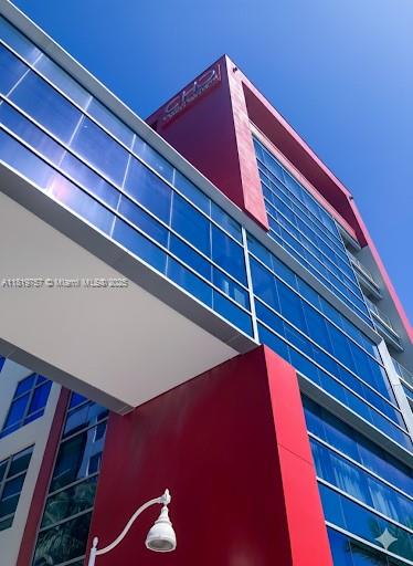 COSTA HOLLYWOOD CONDO - Residential