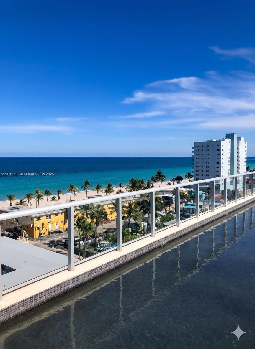 COSTA HOLLYWOOD CONDO - Residential