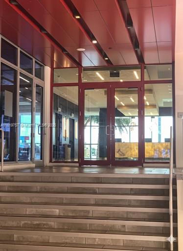 COSTA HOLLYWOOD CONDO - Residential