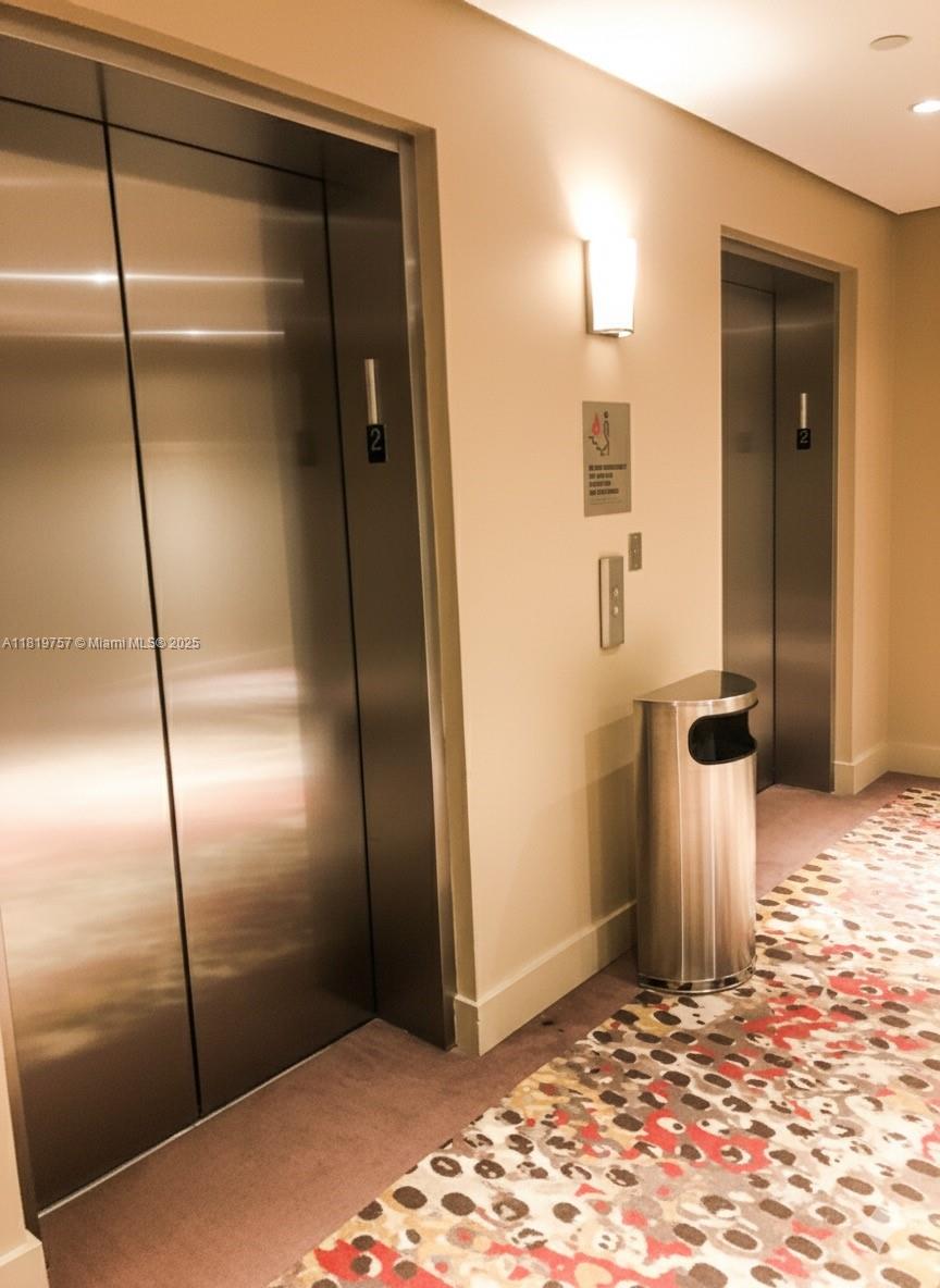 COSTA HOLLYWOOD CONDO - Residential