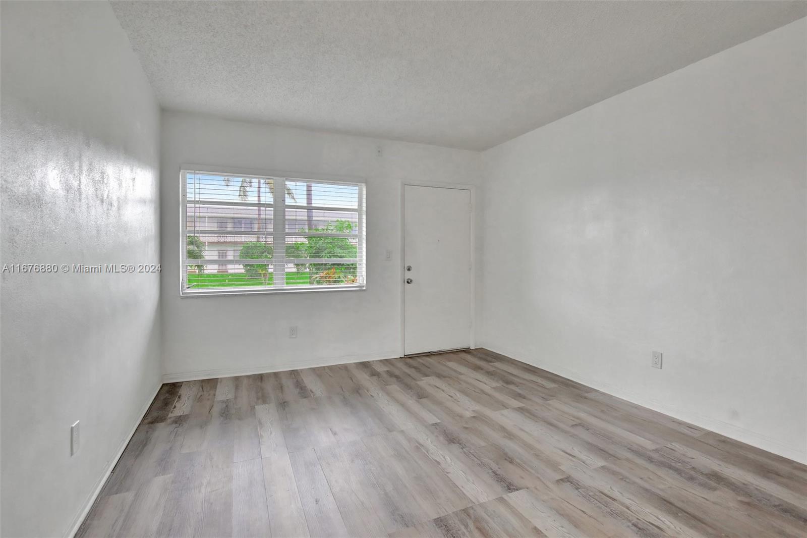 RO-MONT GARDENS ANDOVER C - Residential