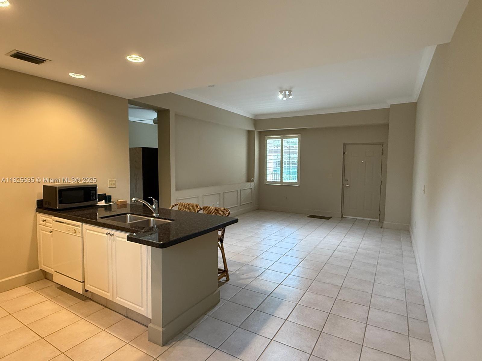 6598 W Sample Rd 6598, Coral Springs, FL, 33067/$225,000 1 6598 W Sample Rd 6598