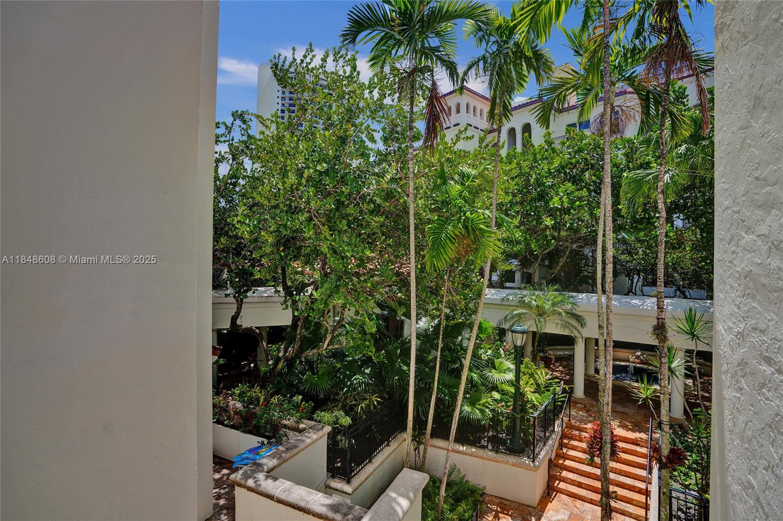 MEDITERRANEAN VILLAGE CON - Residential