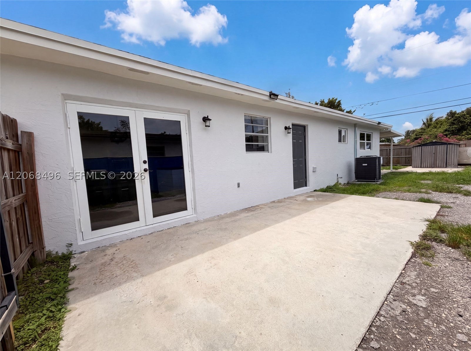 1320 NW 15th St