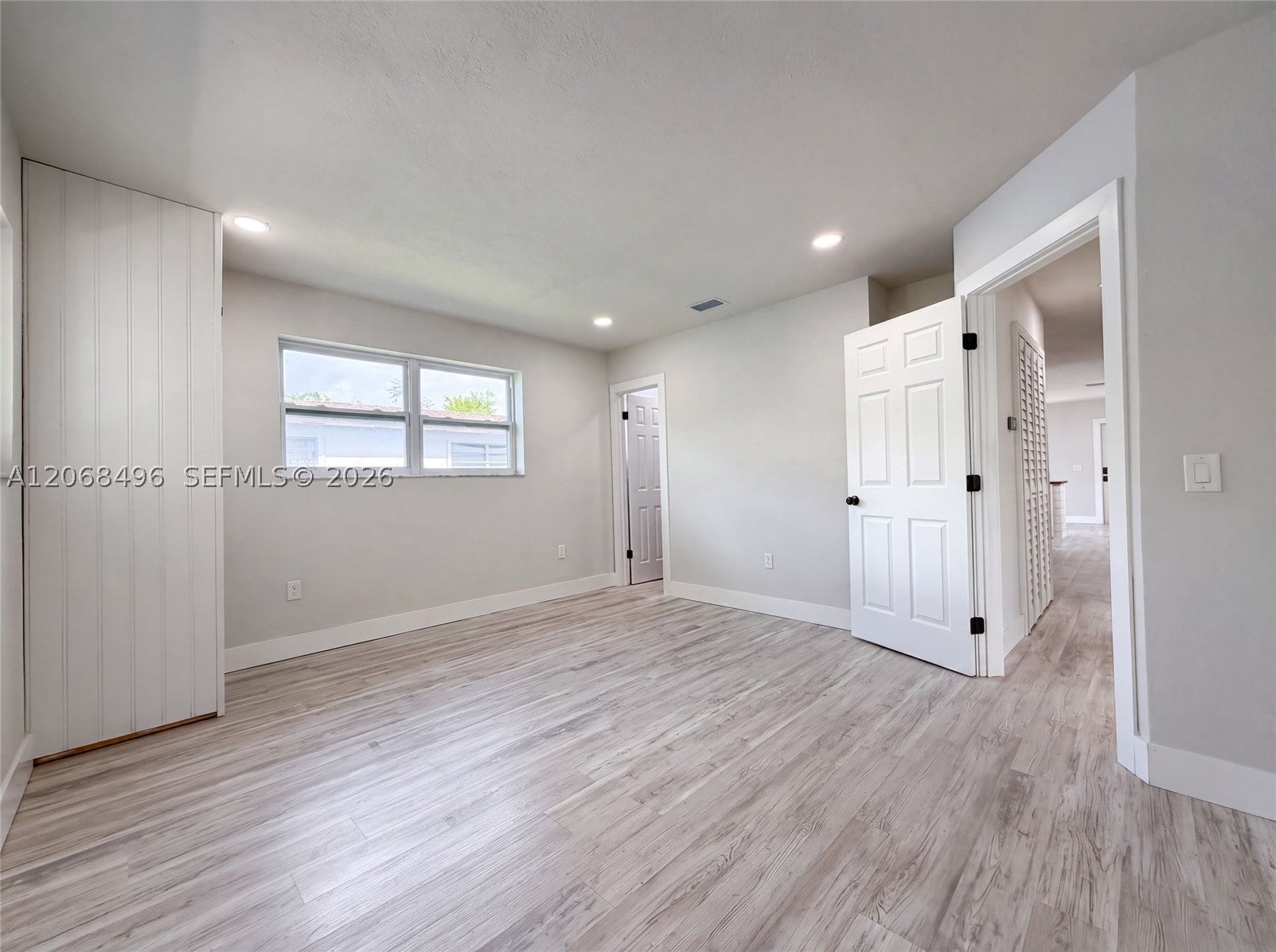 1320 NW 15th St