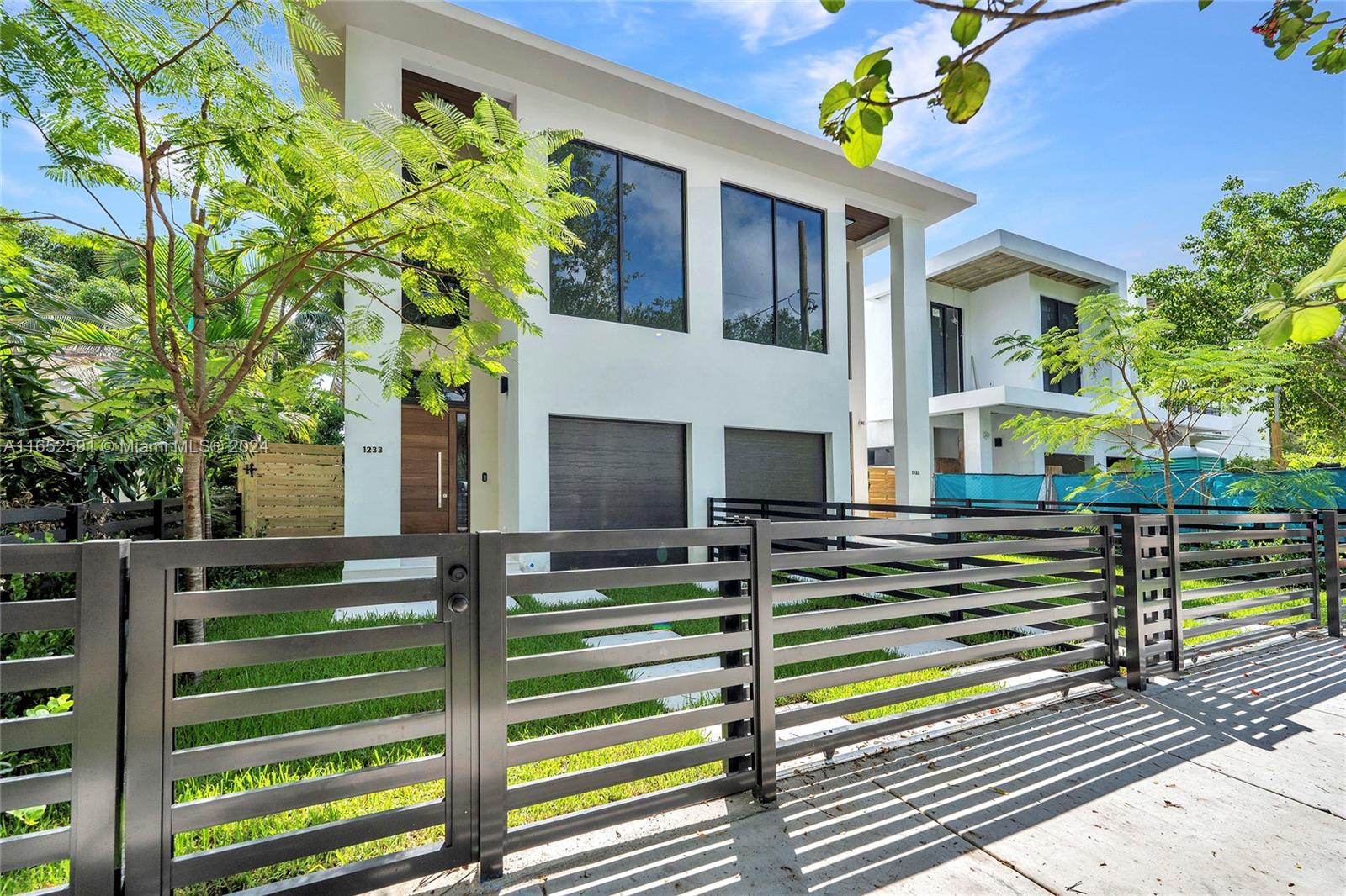 1235 SW 13TH AVE 1235