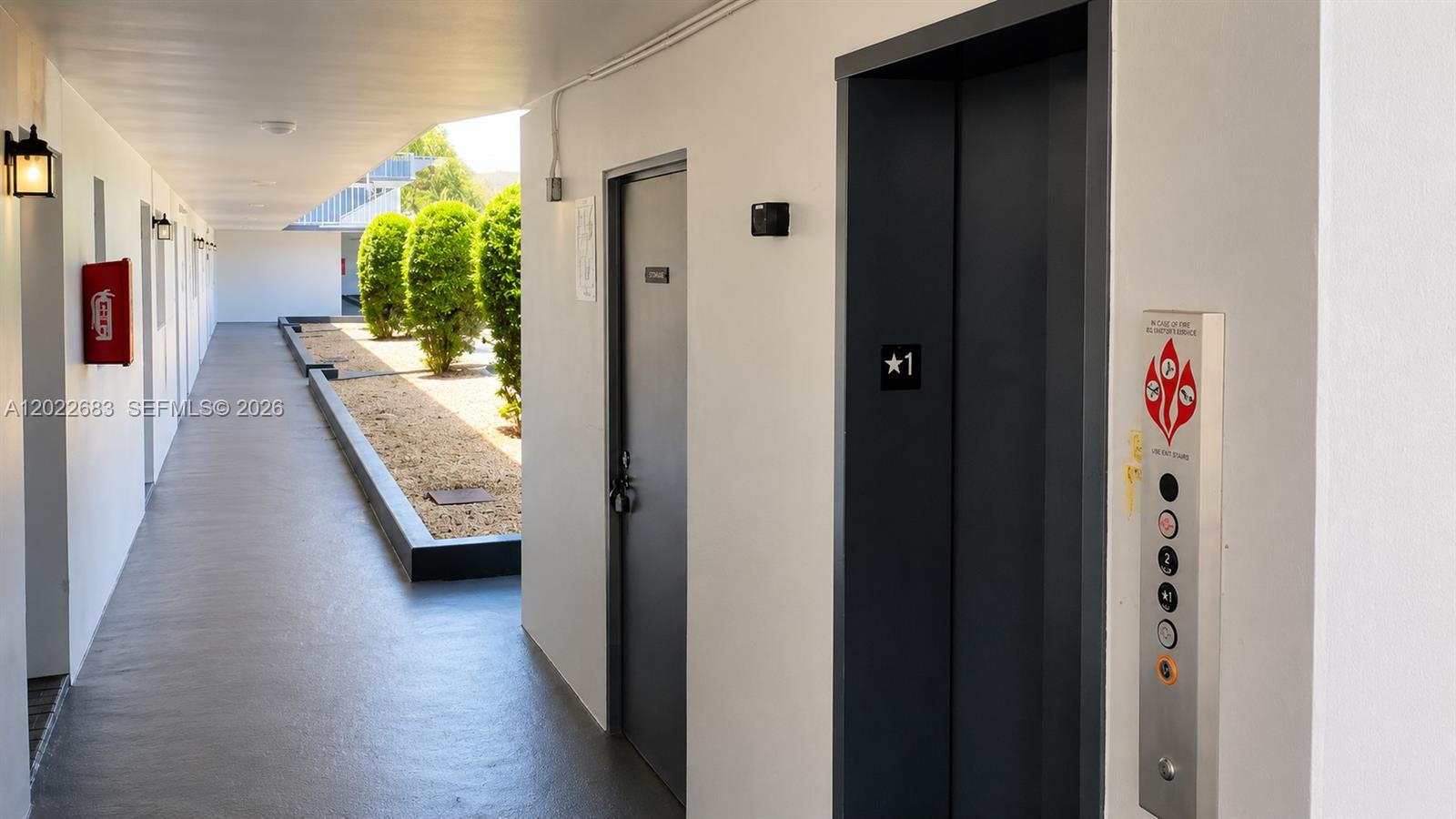 ROYAL OAKS CONDO - Residential