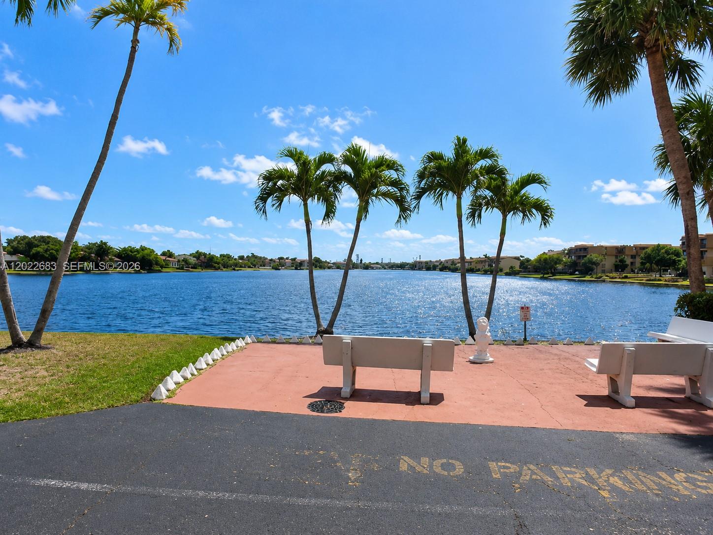 ROYAL OAKS CONDO - Residential