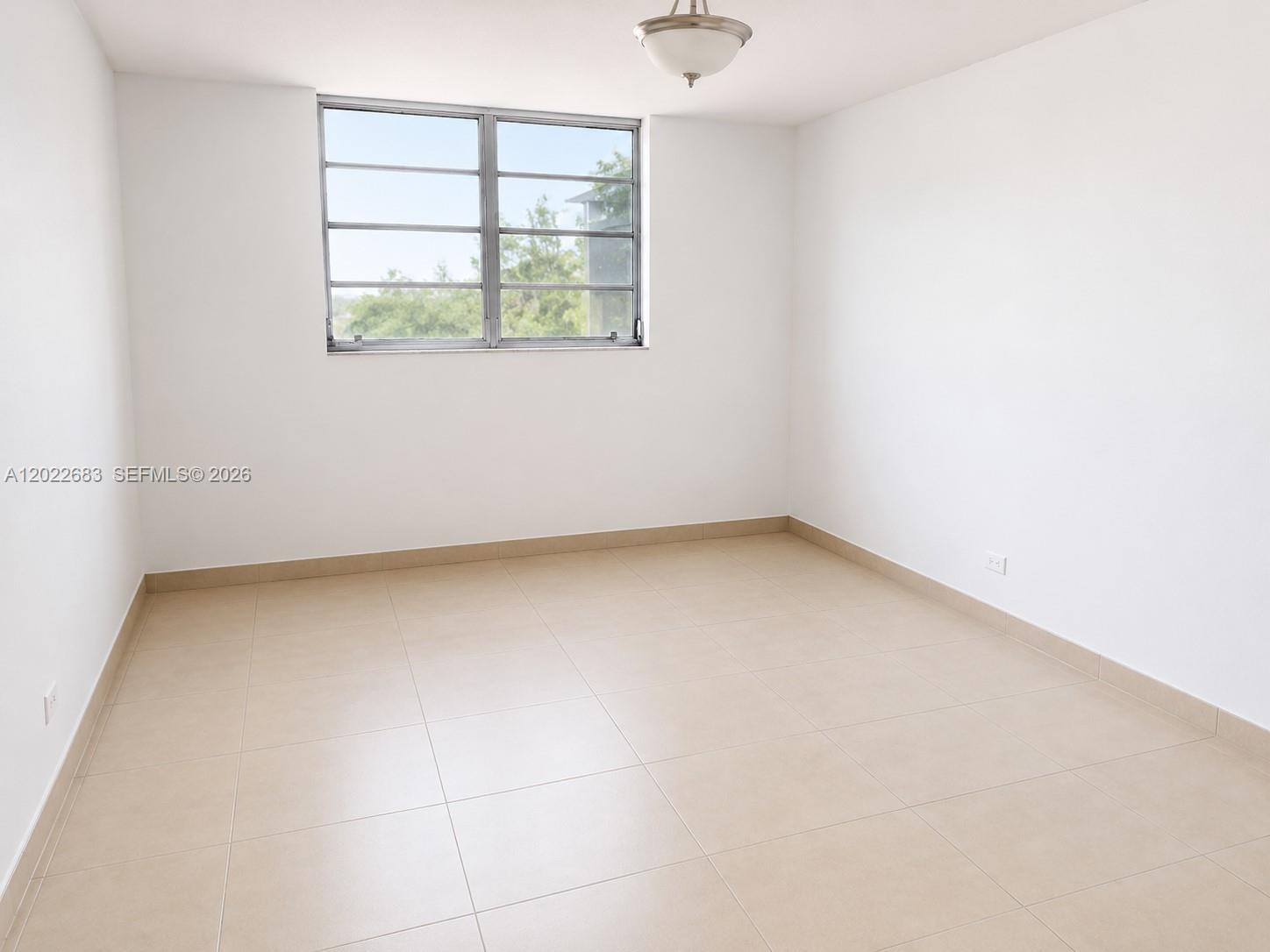 ROYAL OAKS CONDO - Residential