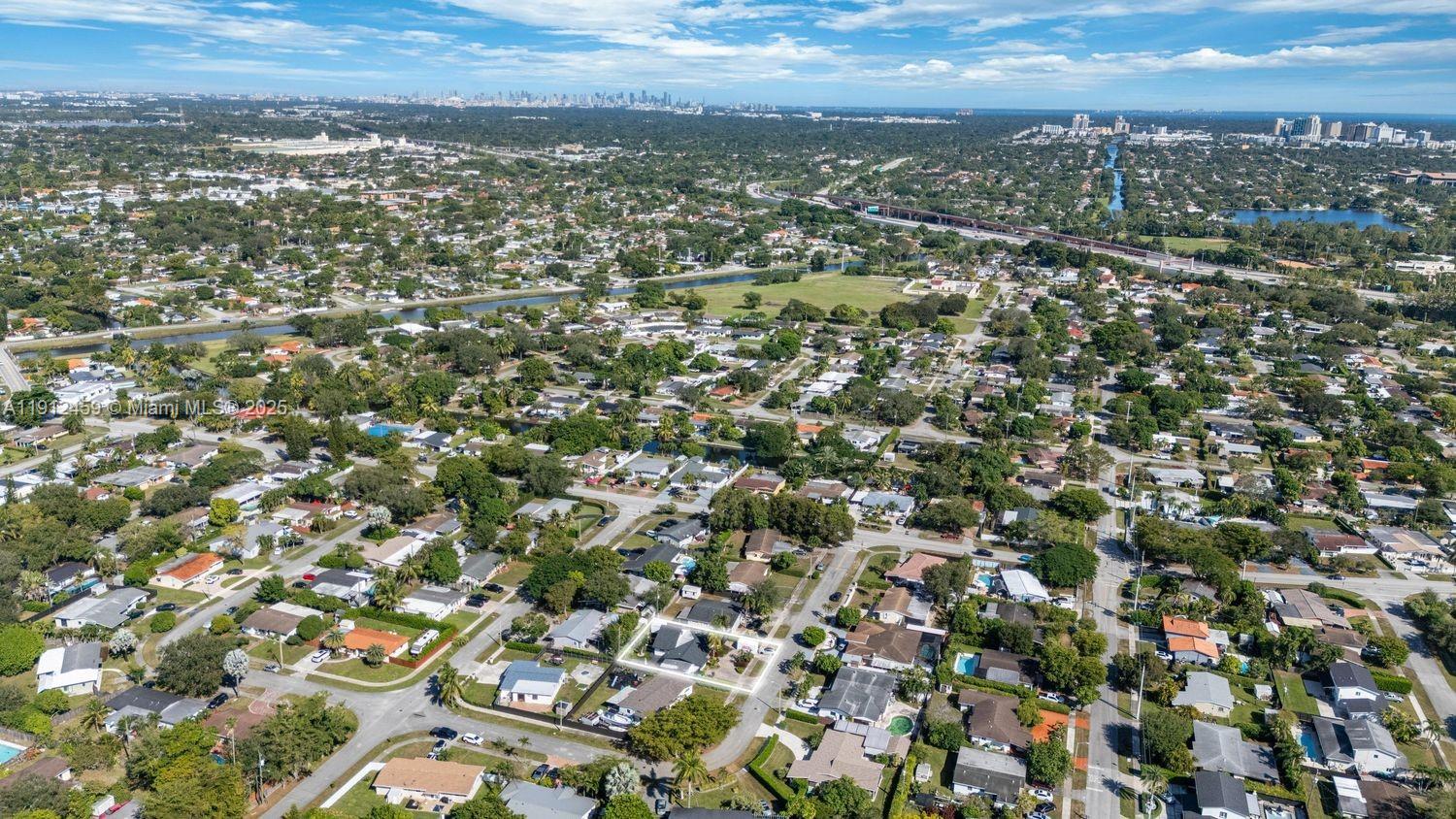 HEFTLER HOMES SUNSET PARK - Residential