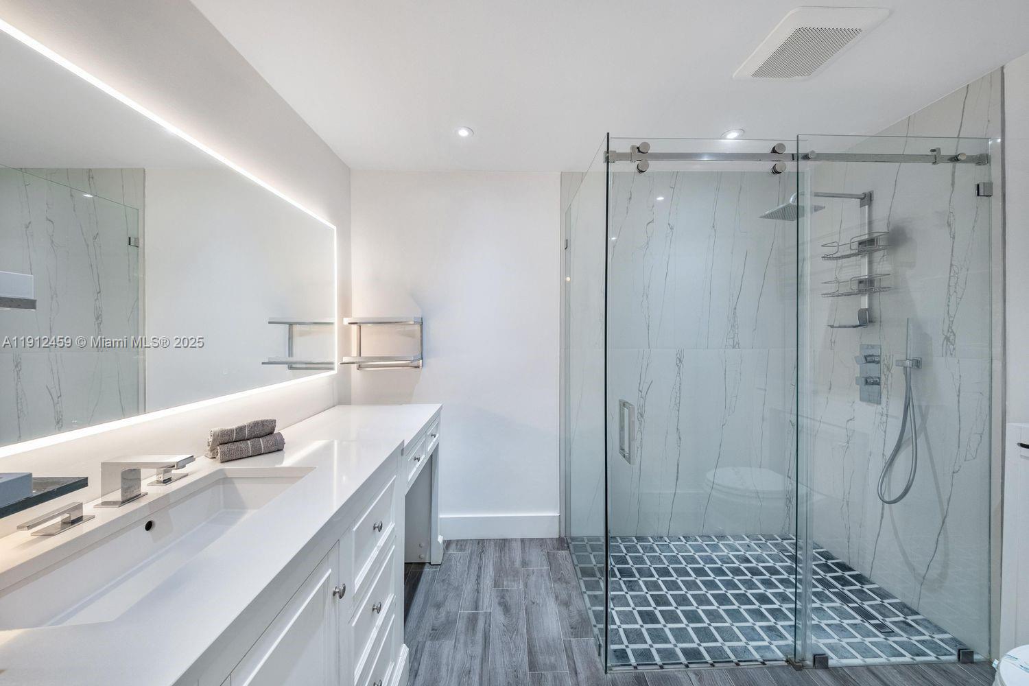 HEFTLER HOMES SUNSET PARK - Residential