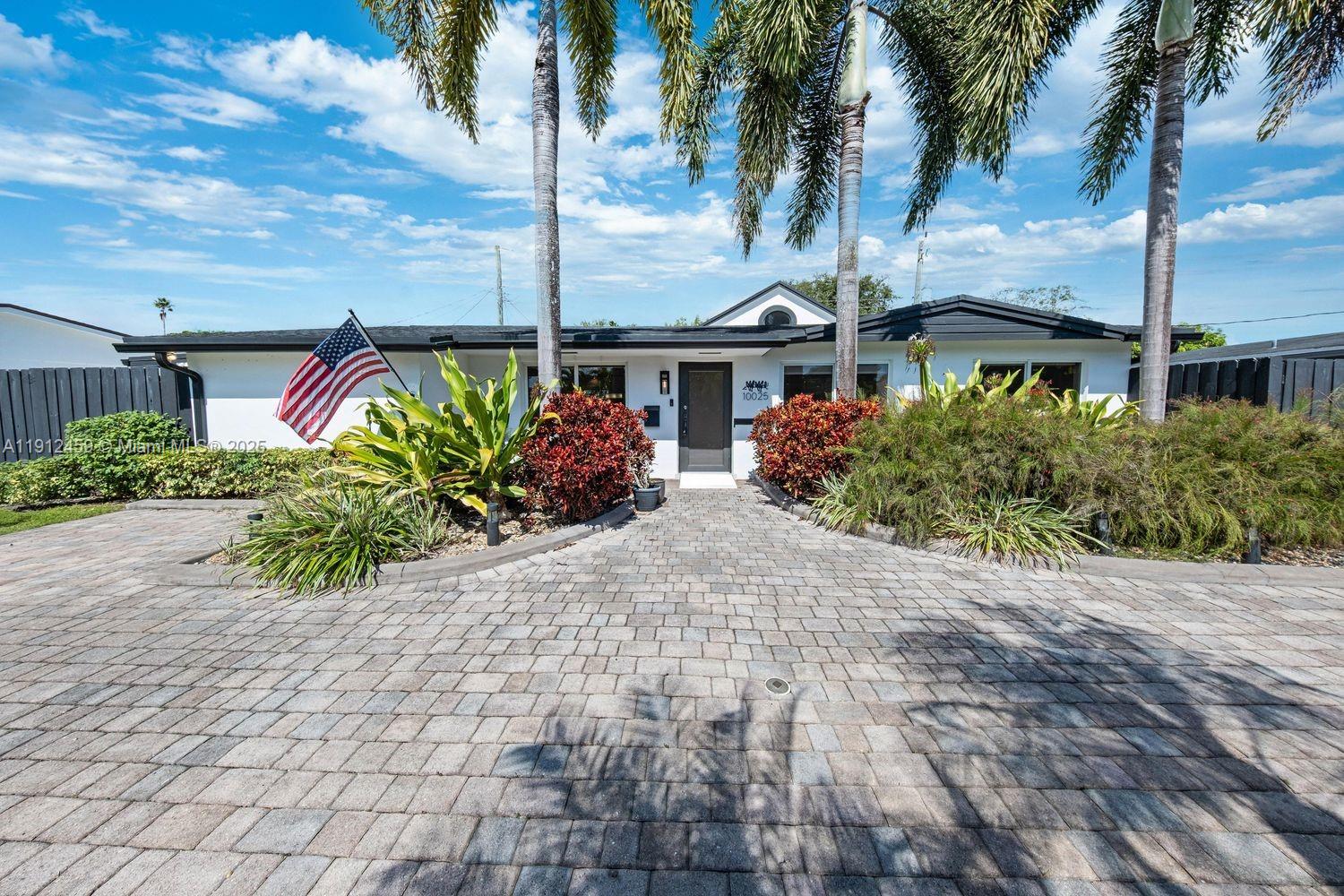 HEFTLER HOMES SUNSET PARK - Residential