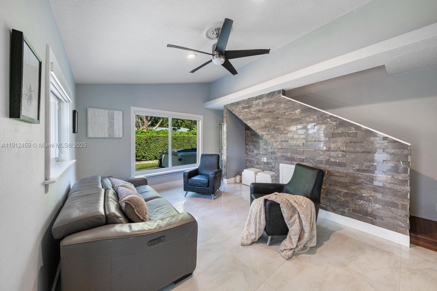 HEFTLER HOMES SUNSET PARK - Residential