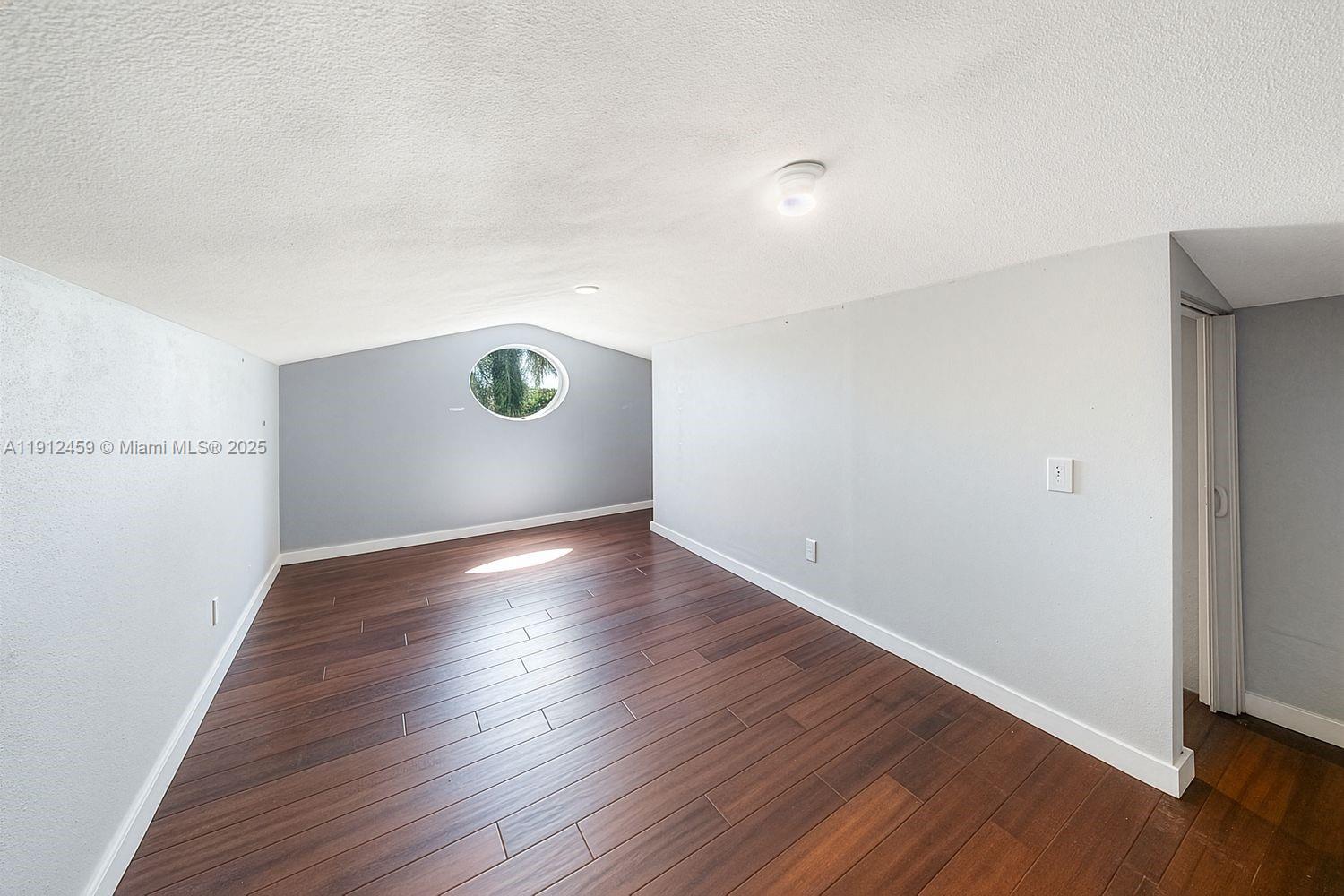 HEFTLER HOMES SUNSET PARK - Residential