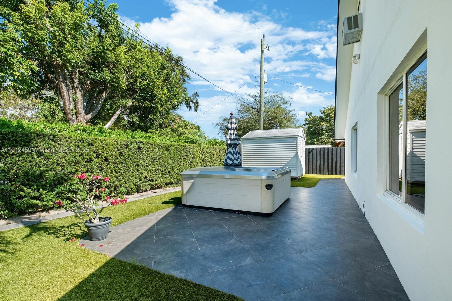 HEFTLER HOMES SUNSET PARK - Residential