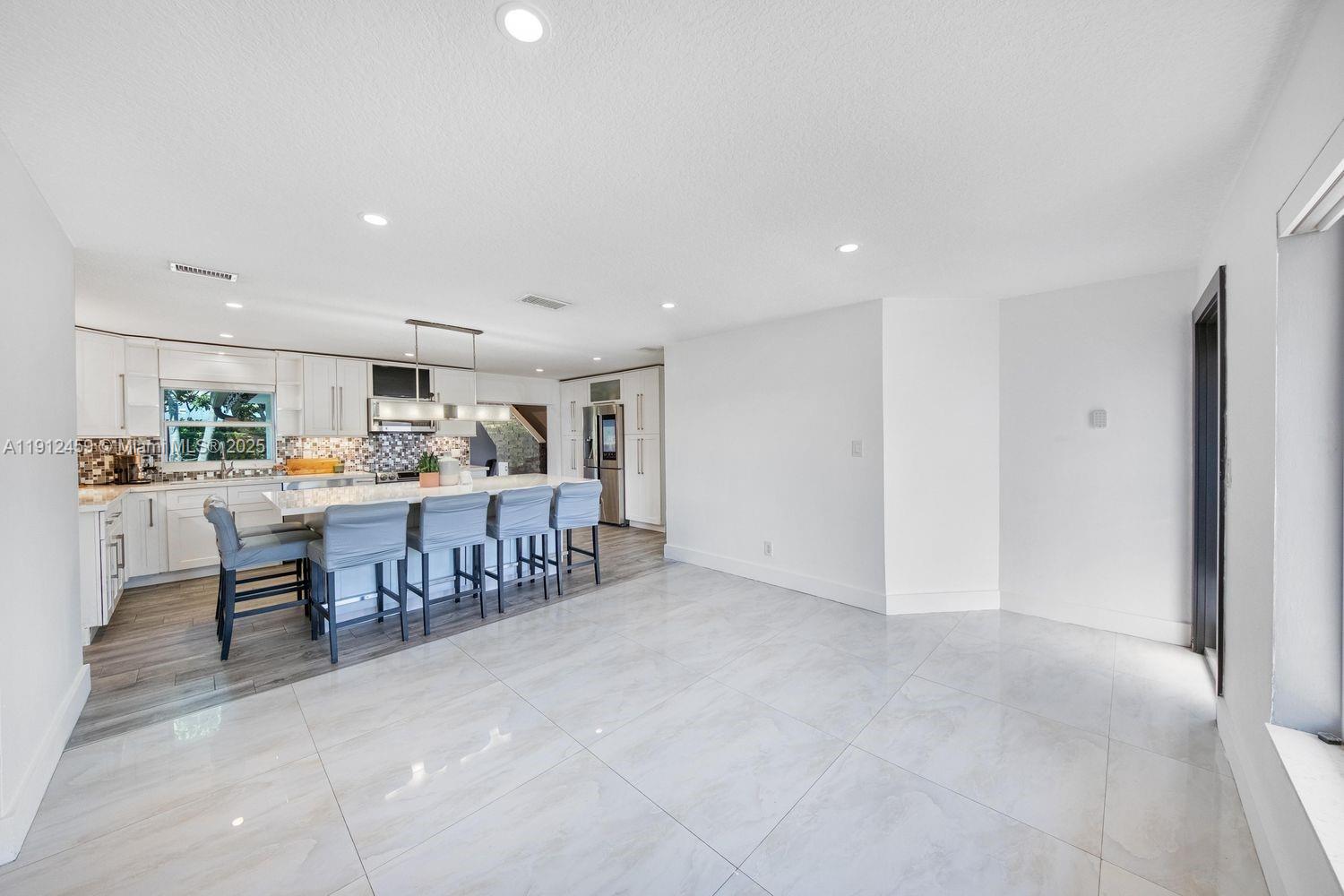 HEFTLER HOMES SUNSET PARK - Residential