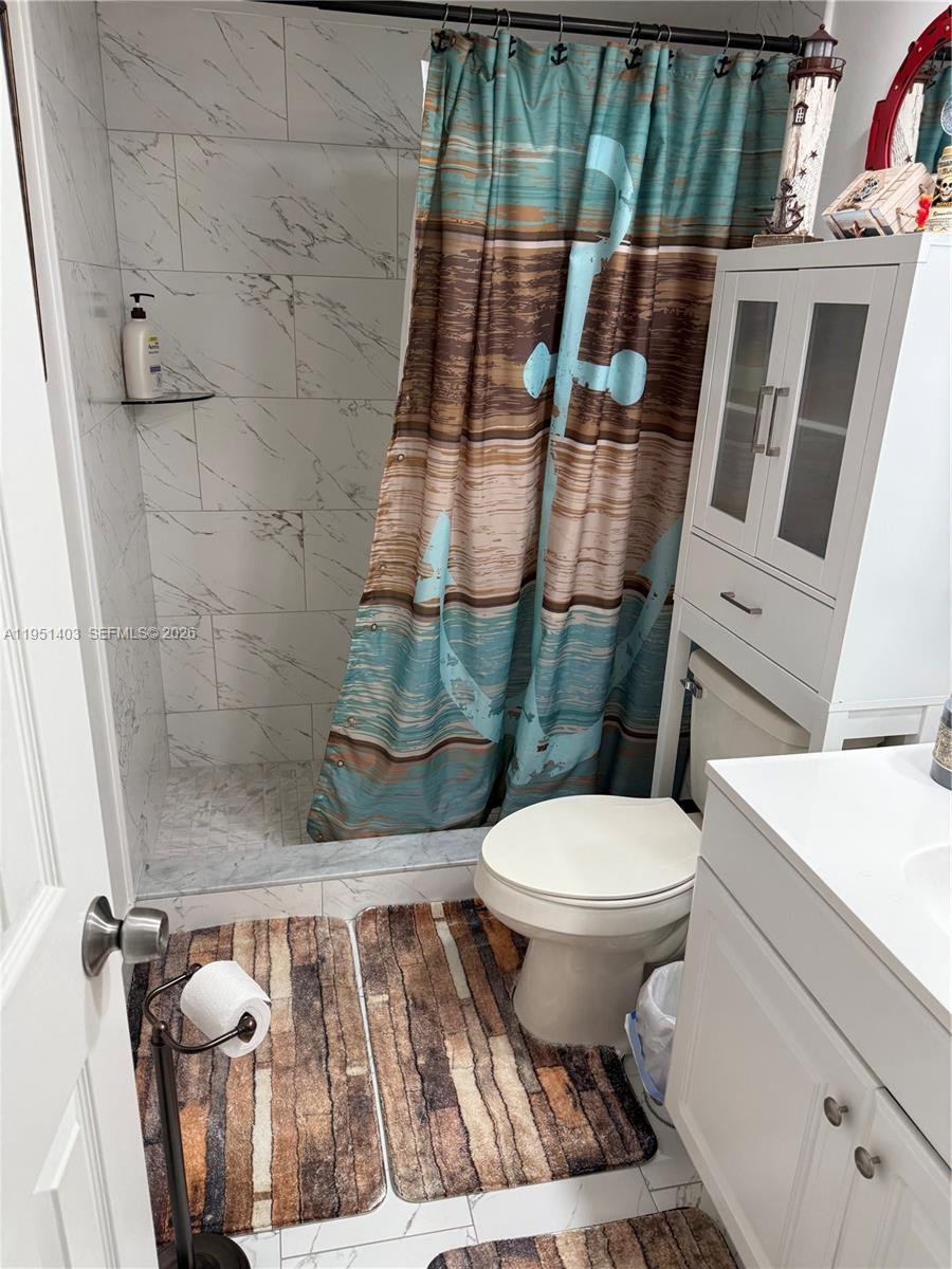 HOLLYBROOK GOLF - Residential