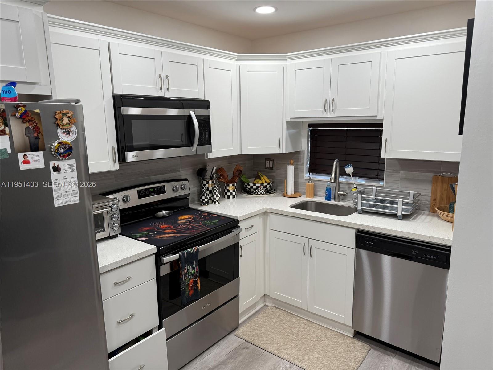 HOLLYBROOK GOLF - Residential