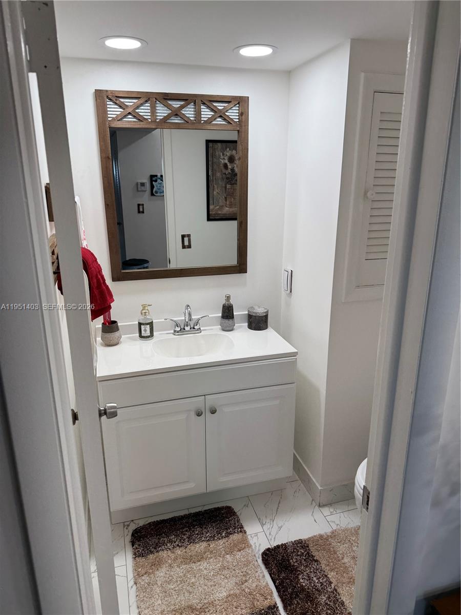 HOLLYBROOK GOLF - Residential