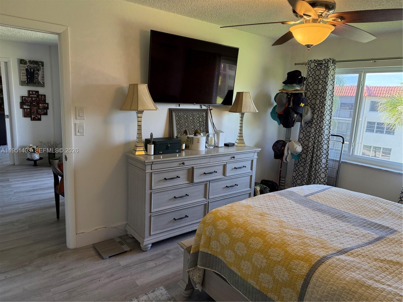 HOLLYBROOK GOLF - Residential