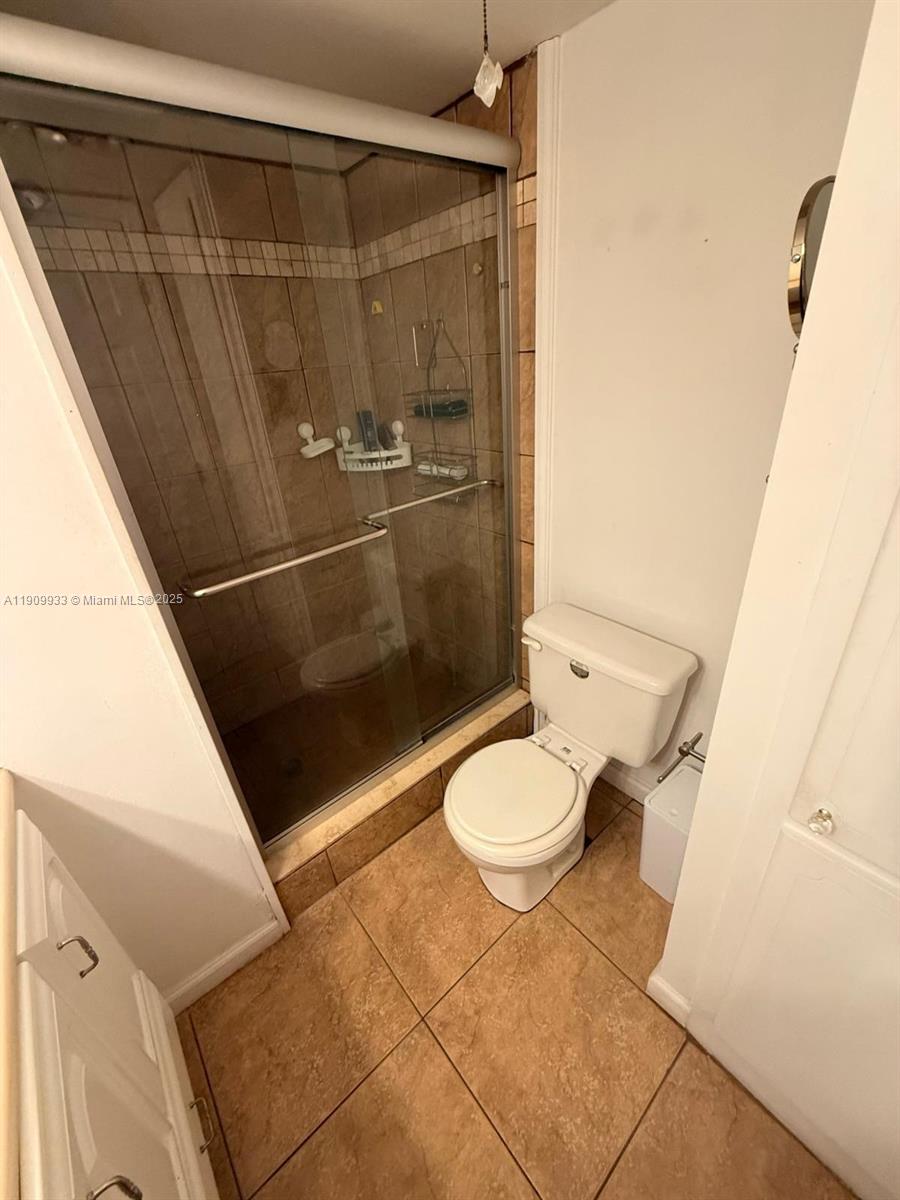 SUNRISE LAKES 57 CONDO - Residential Lease