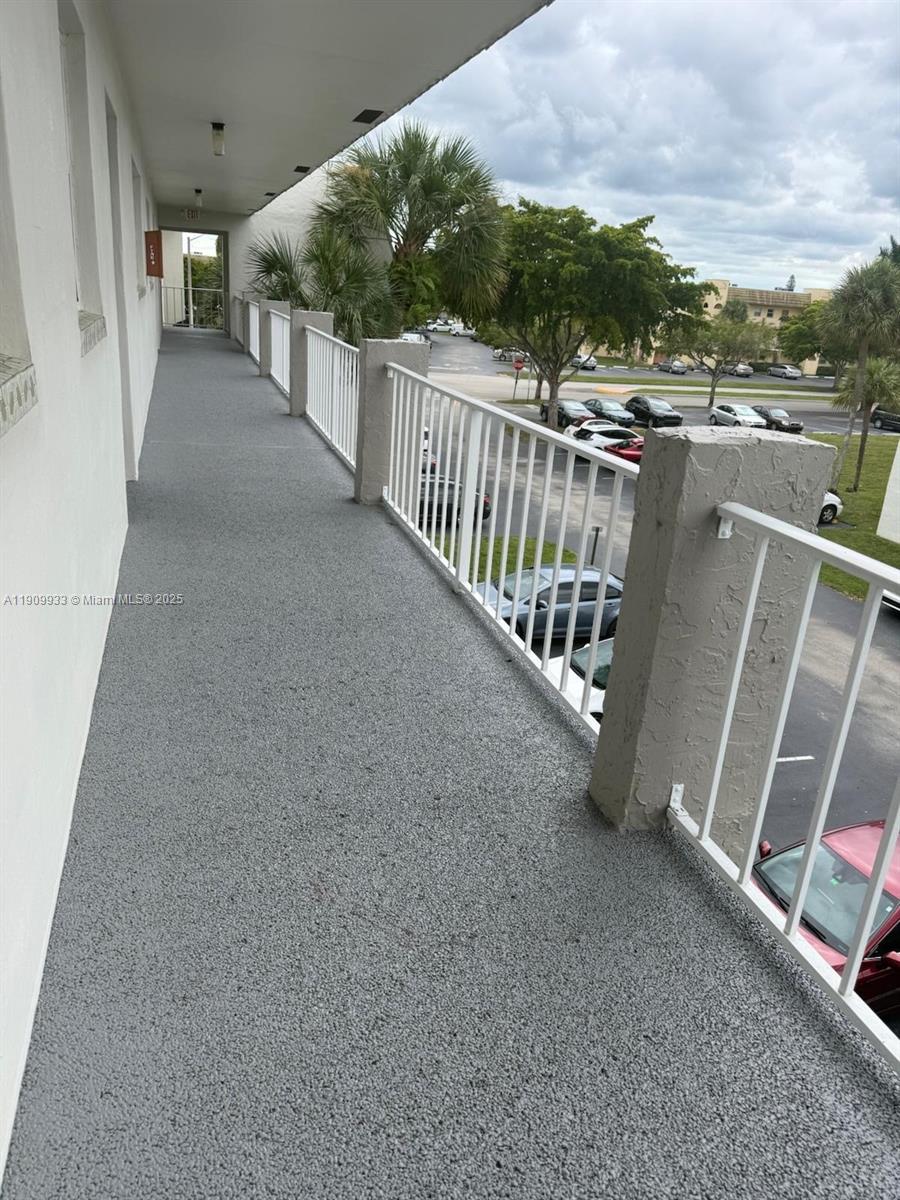 SUNRISE LAKES 57 CONDO - Residential Lease