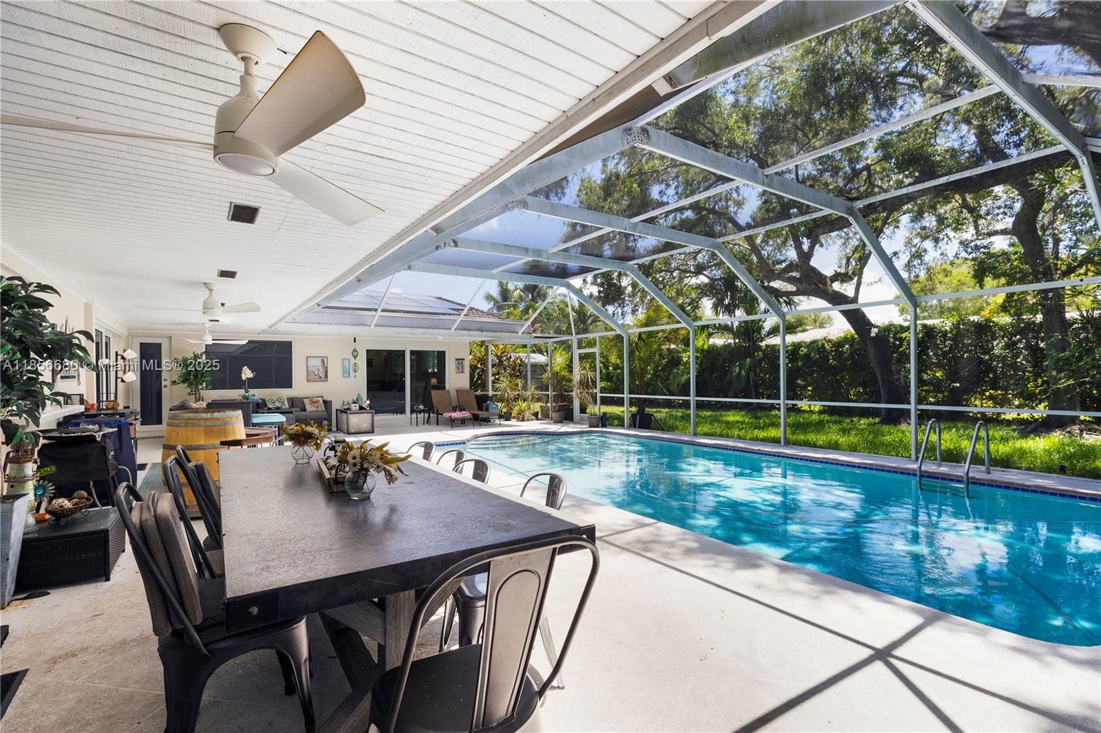 THE OAKS - Residential