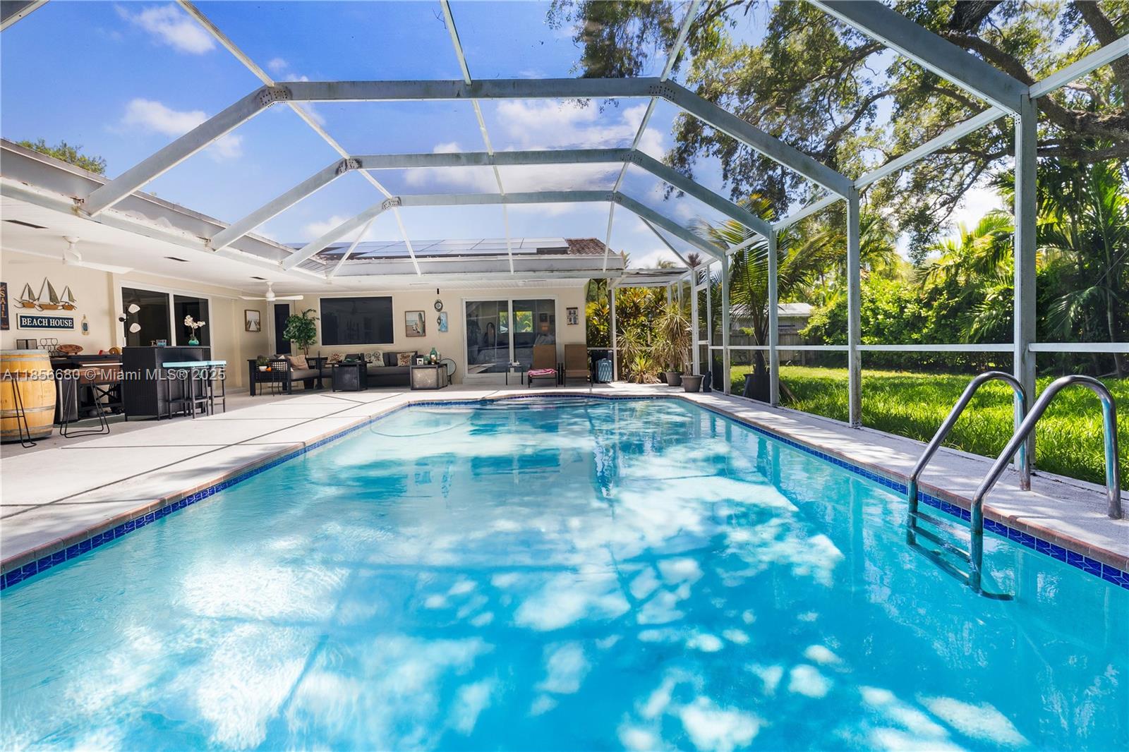 THE OAKS - Residential