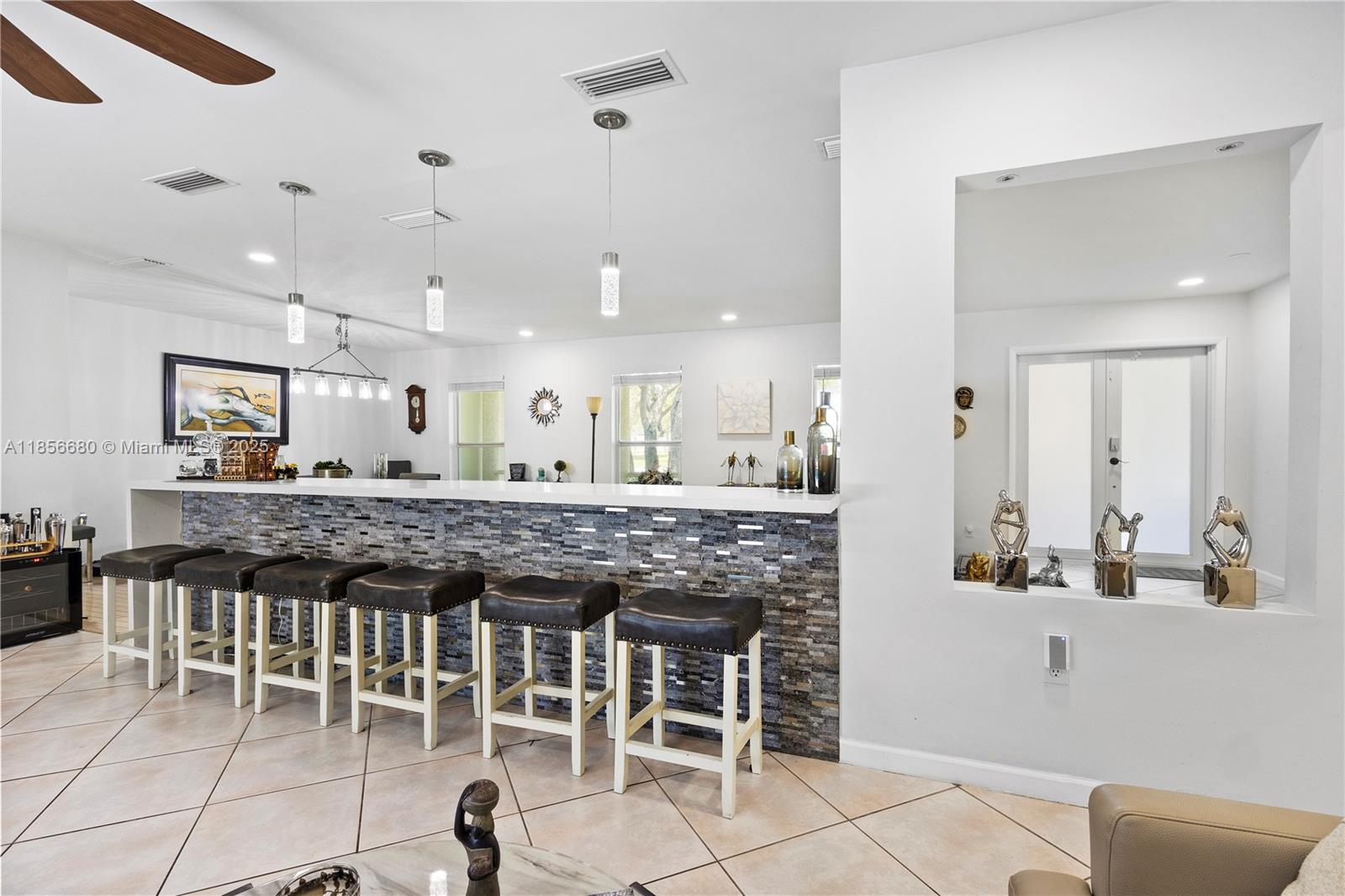 THE OAKS - Residential