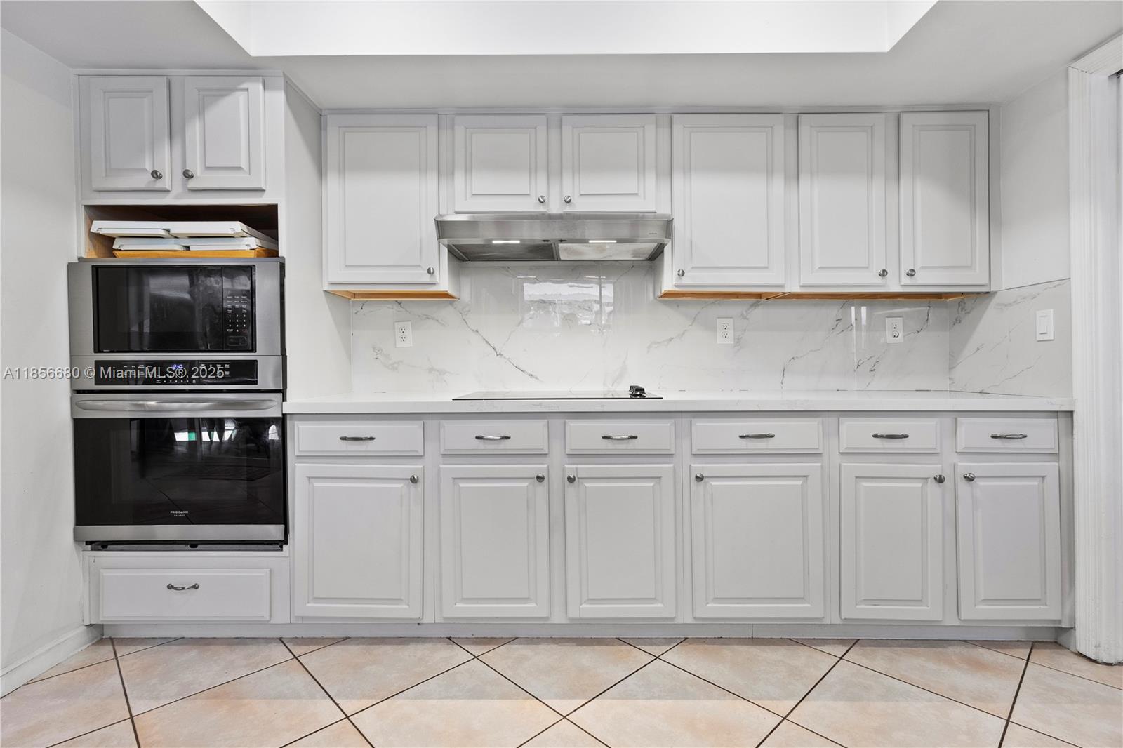 THE OAKS - Residential