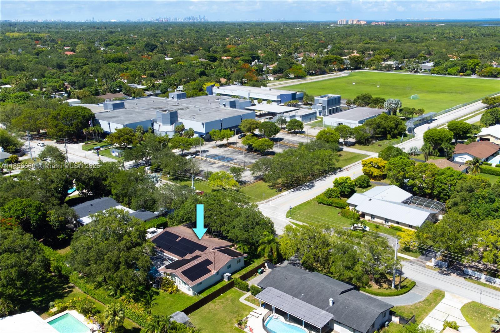 THE OAKS - Residential