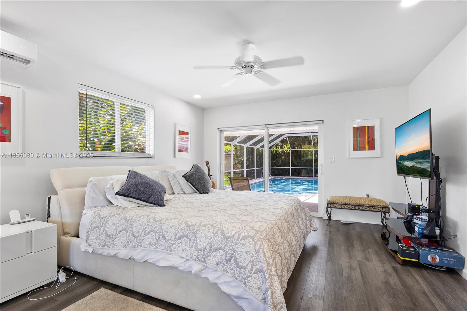 THE OAKS - Residential