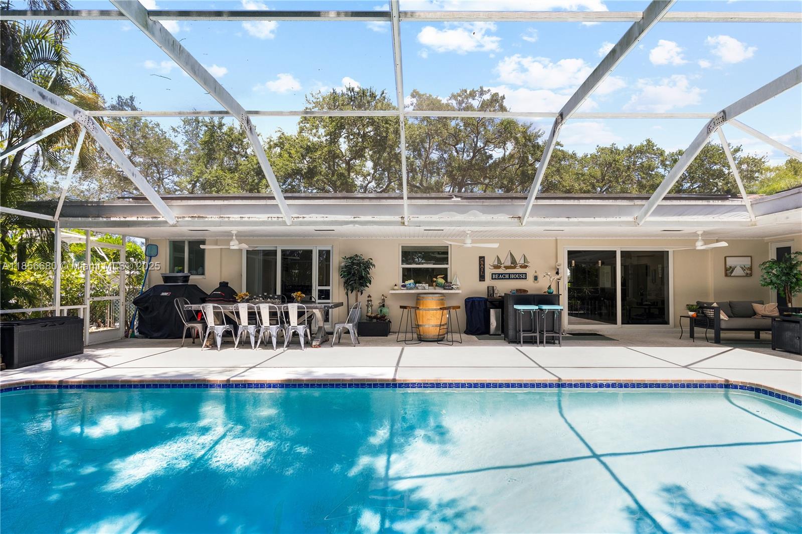 THE OAKS - Residential