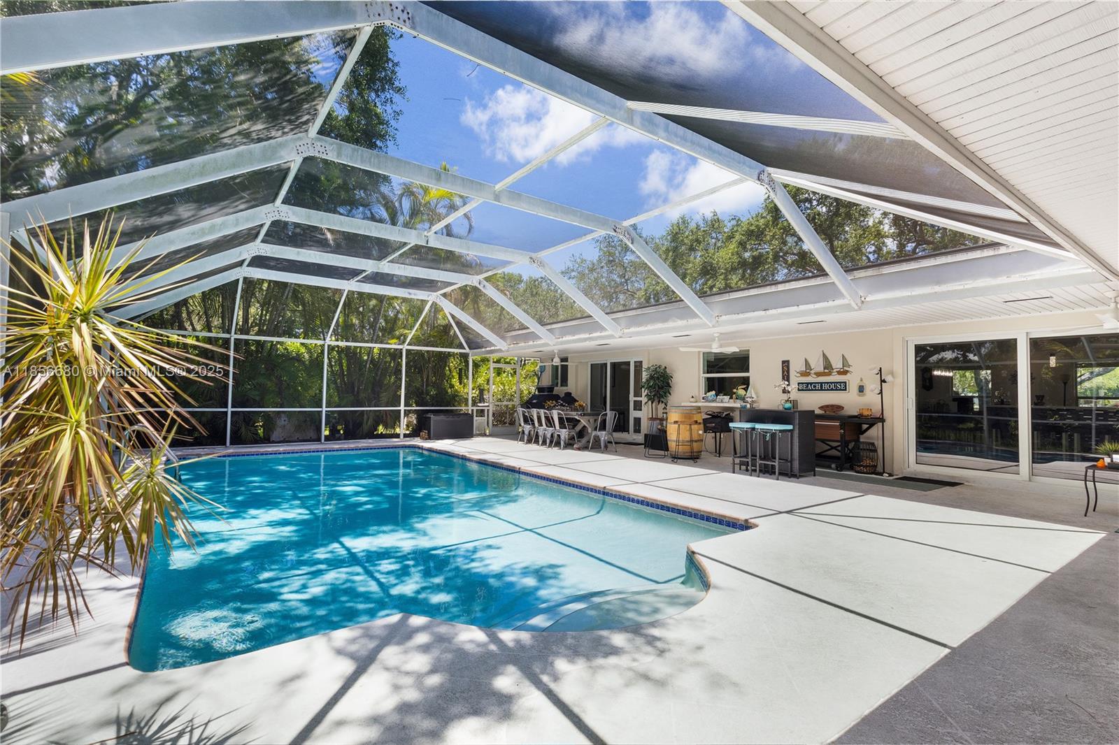 THE OAKS - Residential