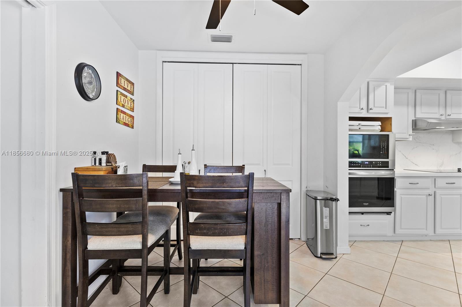 THE OAKS - Residential