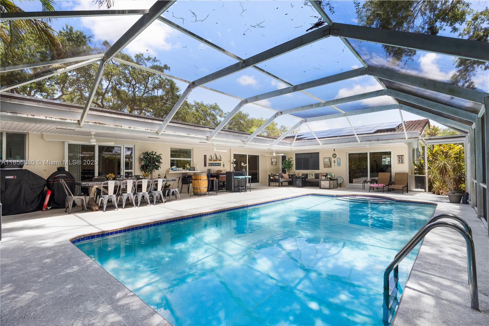 THE OAKS - Residential