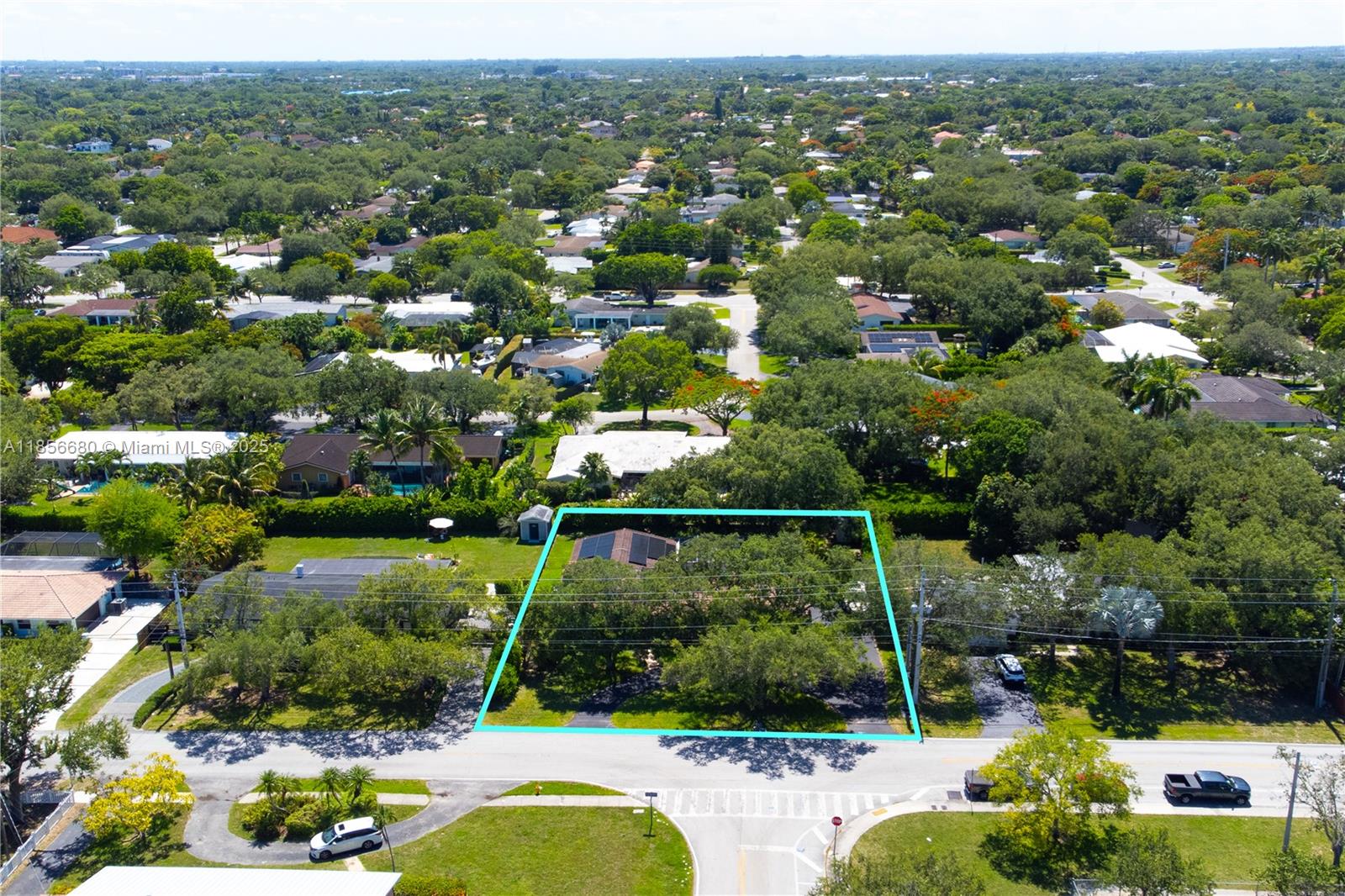 THE OAKS - Residential