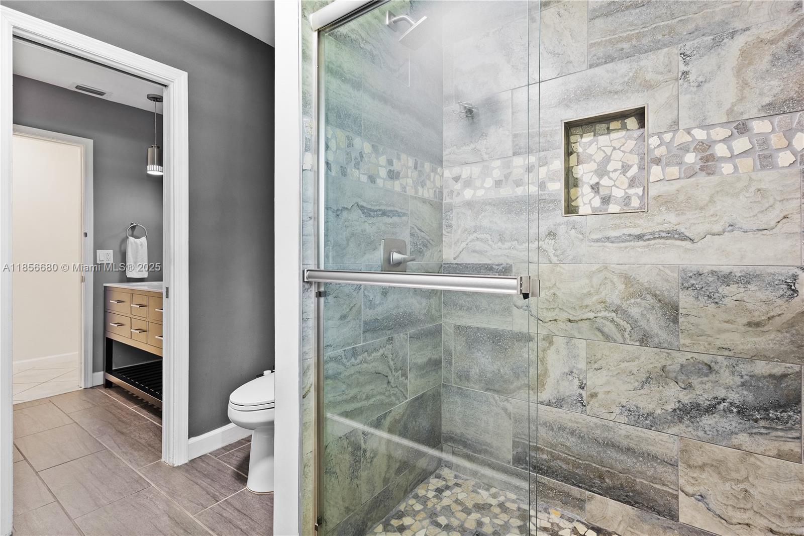 THE OAKS - Residential