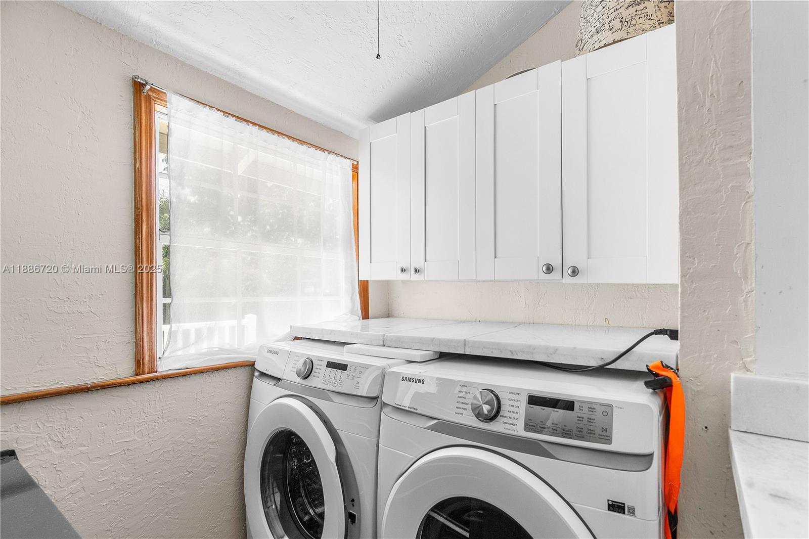 GRANDVIEW HEIGHTS - Residential